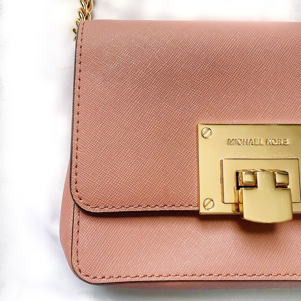 Michael Kors Blush Mini Bag w/ Rose Gold Hardware - Picture 5 of 8